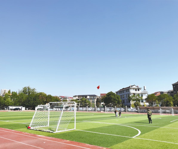 Kuidesu Township Middle School, Jianping County, Liaoning Province